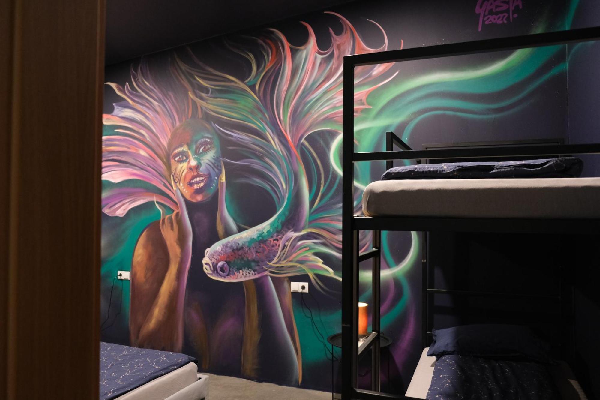 The Freezer Hostel & Culture Center Hellissandur Bilik gambar