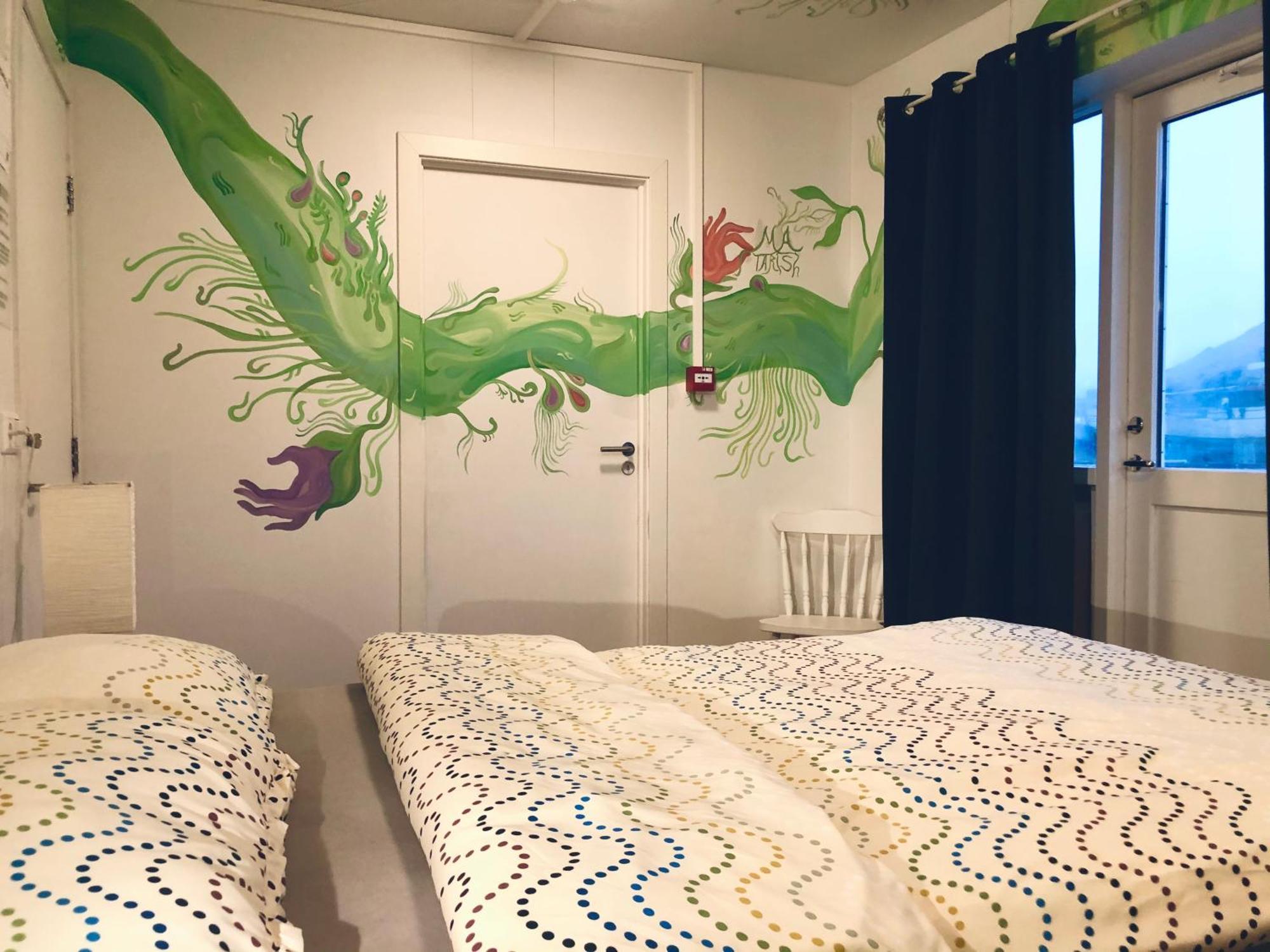 The Freezer Hostel & Culture Center Hellissandur Bilik gambar